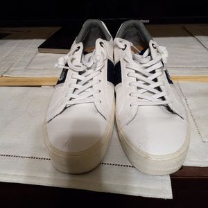 Sneakers size 7.5 white